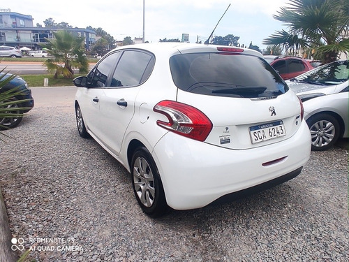 Peugeot 208 1.0 Access Serie Especial