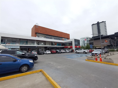 Local Comercial En 1er Piso Arriendo En Stripcenter Concon