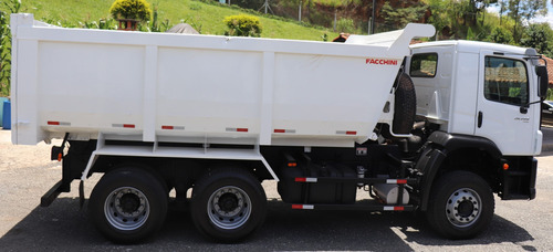 Volkswagen 26.280 - 6x4 Ano 2022 Com Cacamba Facchini 16m3