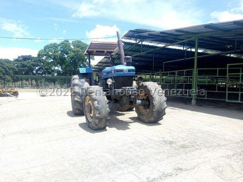 Julio Latouche 25-16896 Finca Ganadera En Venta Carabobo, 267 Hectáreas, Casa Principal De 550 Mts2, Dos Lagunas Para Riego.