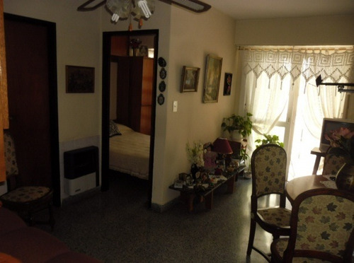 Imagen 6 de 8 de Vendo Departamento 2 Ambientes Con Balcon Zona Torreon