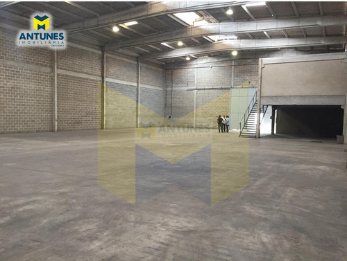 Imagem 4 de 12 de Alugue Galpão Proximo Aeroporto, Em Jardim Jordão 1.000m² - Ga-0228
