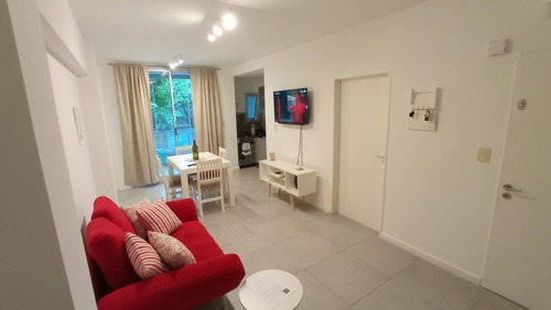 Imagen 29 de 29 de Alquiler Temporario Departamento Dos Ambientes Palermo Holywood, Cochera Privada Apta Camioneta, Jacuzzi, Parrillas