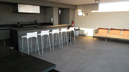 Departamento En Arriendo De 3d/ 2b Plaza Ambrosio Del Rio