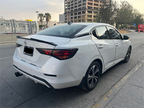 Nissan Sentra 2.0 Advance Mt