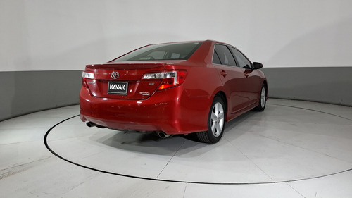 Toyota Camry 3.5 SE V6 6AT