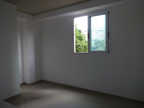 Imagen 4 de 15 de Se Vende Apt 84m2/2h/2b/2p/valle Alto/0953