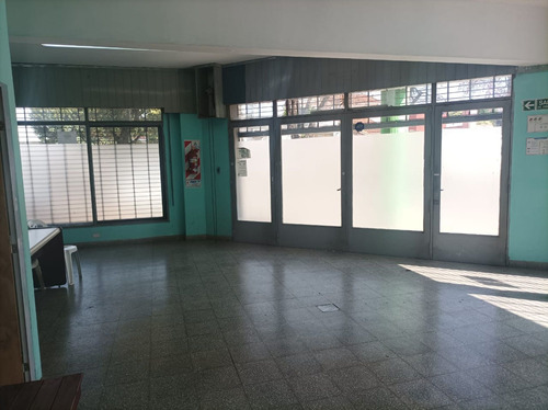 Venta Local Comercial Con Espacio Aereo