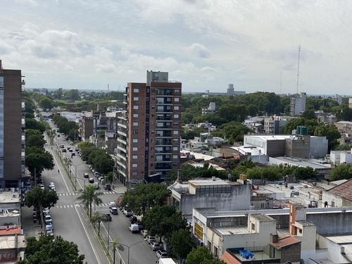 Departamento En Venta 2 Dormitorios 2 Baños Abasto A Estrena