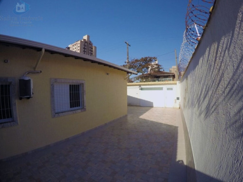 Imagem 4 de 15 de Linda Casa Isolada, Situada No Balneário Flórida, Penas 150 Metros Da Praia, Primeira Quadra. São - Si1614