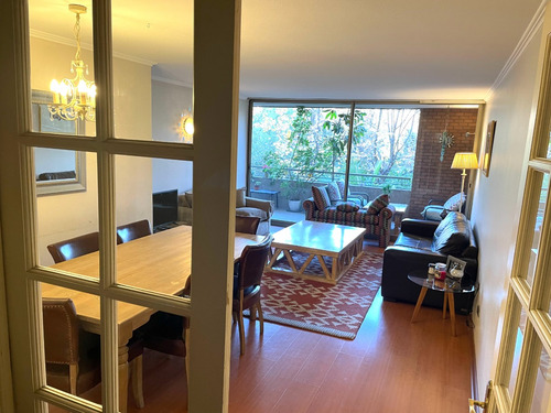 Departamento Las Condes, Excelente Ubicación Y Tranquilidad