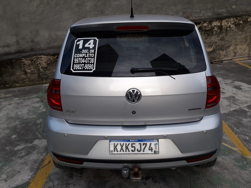 Volkswagen Fox 2014 1.0 12v Bluemotion Total Flex 5p