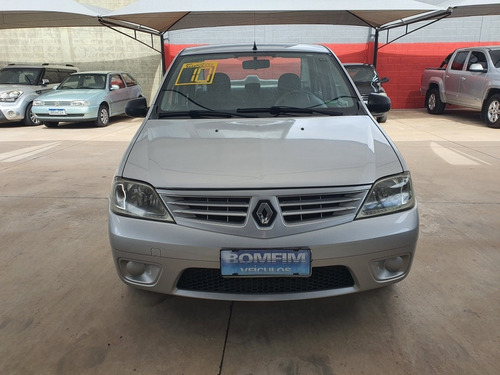 Imagem 5 de 15 de Renault Logan 2010 1.0 16v Expression Hi-flex 4p