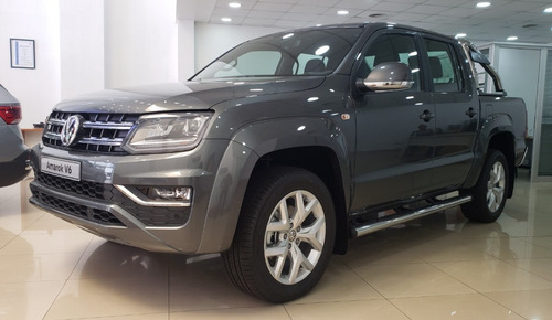 Imagen 2 de 21 de Volkswagen Amarok V6 Highline 0km 2022 Física.