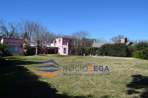 Casa En Venta En Martindale C.c. Pilar