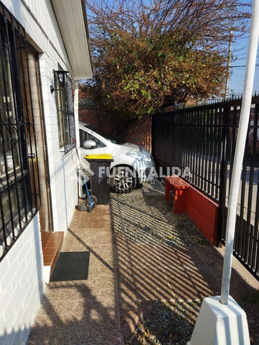 Casa En Venta De 3 Dorm. Con 140 Mt2 De Terreno En Maipú