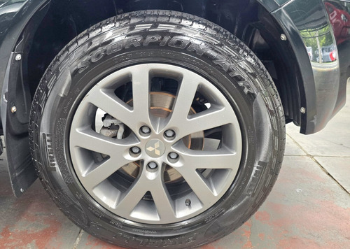 Mitsubishi Pajero TR4 2.0 4x2 Flex Aut. 5p