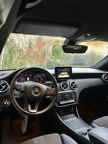 Mercedes-Benz Clase A 1.6 A200 Urban 156cv