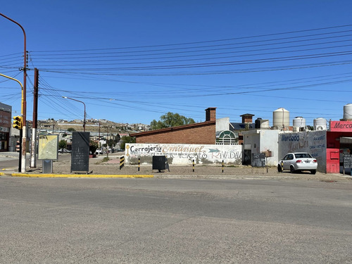 Imagen 5 de 10 de Retasado! Excelente Esquina Céntrica C/ Proyecto 5 Pisos
