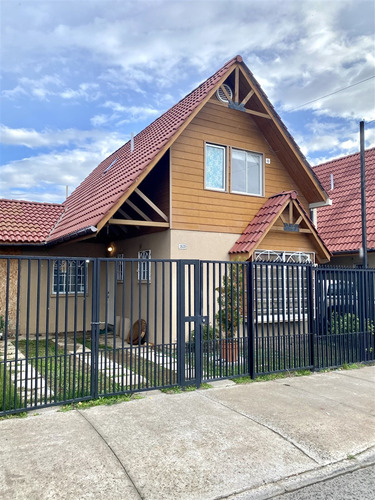 Amplia Casa En Arriendo De 3 Dorm. 3 Baños En Curicó