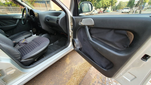Volkswagen Gol 2003 1.0 Power 5p