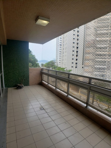 Imagem 2 de 26 de Imóvel Frente Praia Das Pitangueiras, Bem Localizado. (aceita 50% De Entrada, E Parcelamento Em 6x) - Ap05383 - 68574826