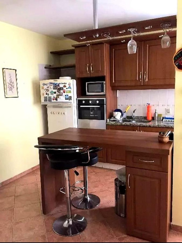 Venta Apartamento Dos Dormitorios En Cordón Con Balcón Cerrado