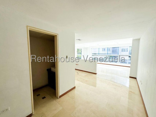 Apartamento En Venta En Los Naranjos De Las Mercedes Caracas