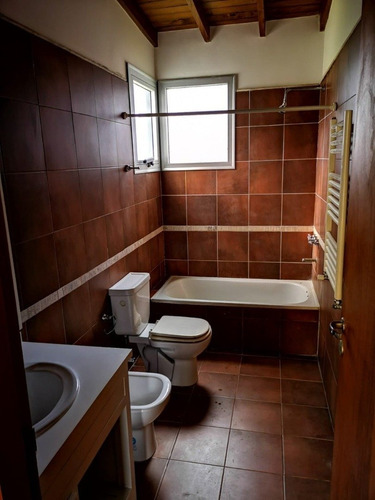 Imagen 27 de 28 de Casa 4 Ambientes Con Pileta Climatizada