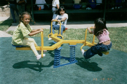 Parques Infantiles Subibajas De Resortes