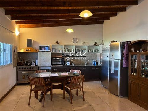 Casa En Venta Ubicado En De Vicenzo Grande, Del Viso, Pilar