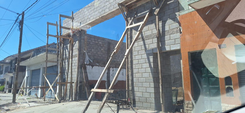 Galpón En Venta. 400metros.