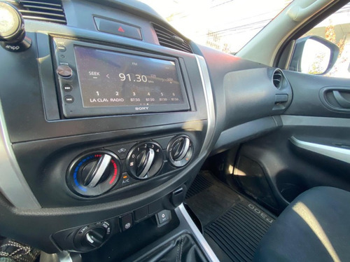 Nissan Np300 Np300 2.3 Se 4x4 Diesel 6mt 2017