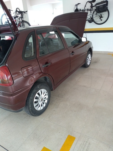 Vw Gol 16v Com Direção Hidráulica E Bancos De Couro.