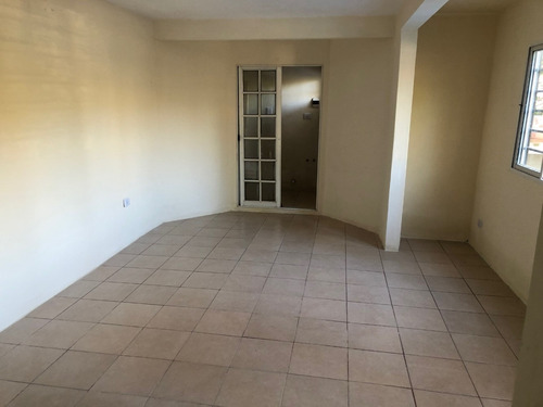 Imagen 13 de 22 de Casa Venta 4 Ambientes Del Viso 3 Deptos