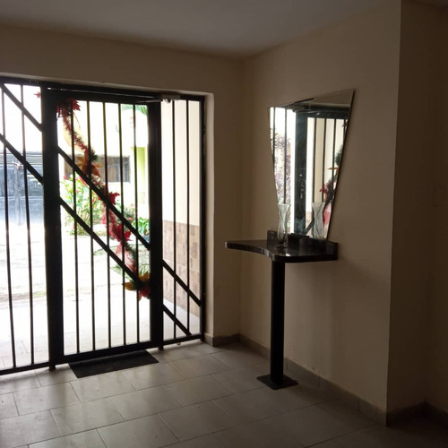 Apartamento En Los Guayos Carabobo Resiedencias Pomarrosa 