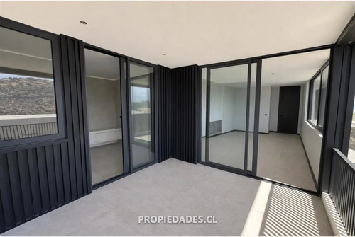 Casa En Condominio En Arriendo En Lo Barnechea