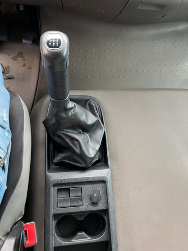 Vw 24280 Ano 2015 Com Ar Condicionado