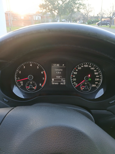 Volkswagen Vento 2.5 Luxury 170cv Tiptronic