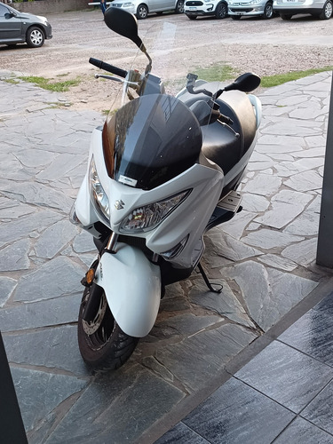 Suzuki Burgman 200
