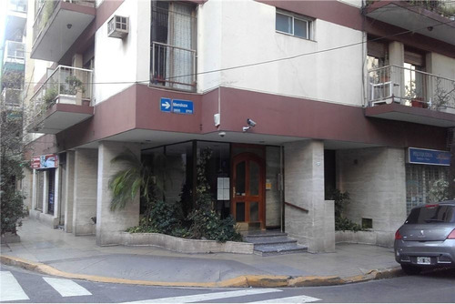 Imagen 3 de 8 de Cochera Fija Y Cubierta Belgrano Mendoza Al 2700