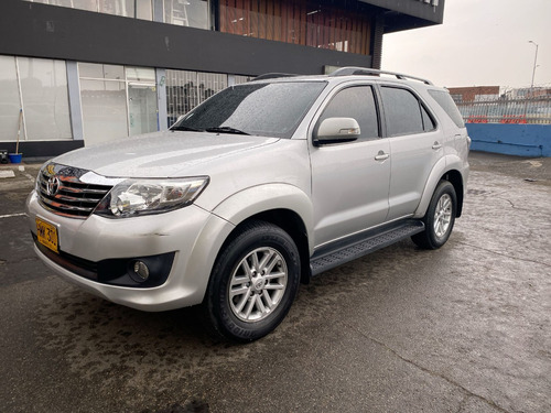 Toyota Fortuner 2.7l 4x2