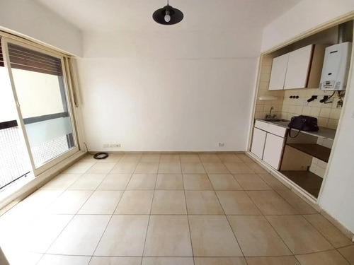 Departamento Zona Centro, 2 Ambientes Al Frente, Apto Profesional