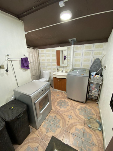 Excelente Y Remodelada Casa Ubicada En Sector Los Notros