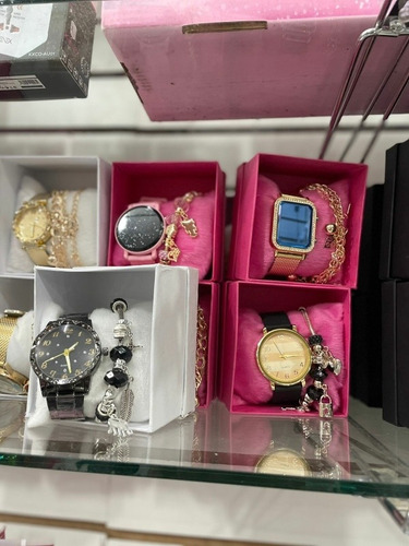 Imagen 3 de 5 de Relojes Con Pulsera En Caja