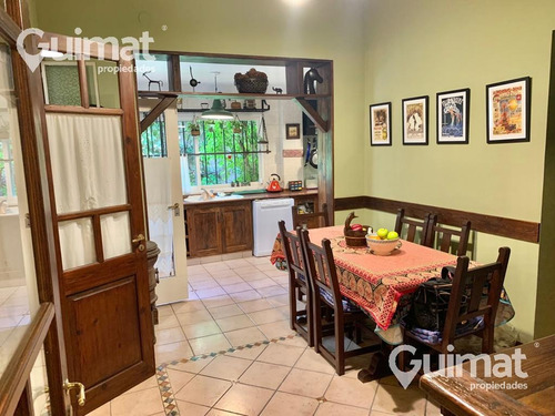 Imagen 8 de 13 de Casa En Venta - 3 Dormitorios, Gran Cocina, Jardin, Parrilla, Viva La Naturaleza En Plena Capital.