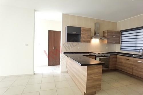 Imagen 18 de 25 de Casa De 4 Recamaras Con 4 Baños Completos Muy Amplia $12,000