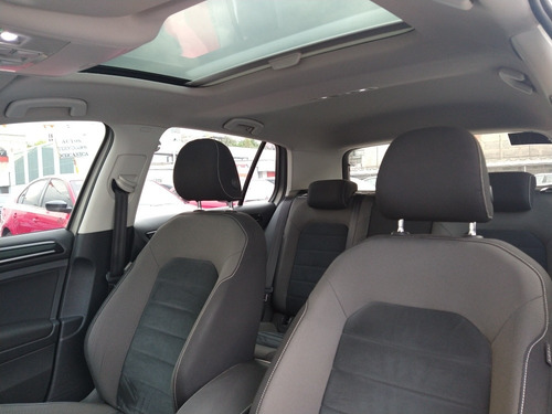 Imagen 10 de 13 de Volkswagen Golf 2017 1.4 Highline Dsg At
