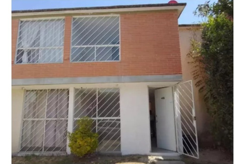 Casa En Venta En Bosques Del Pilar, Puebla. Pm811