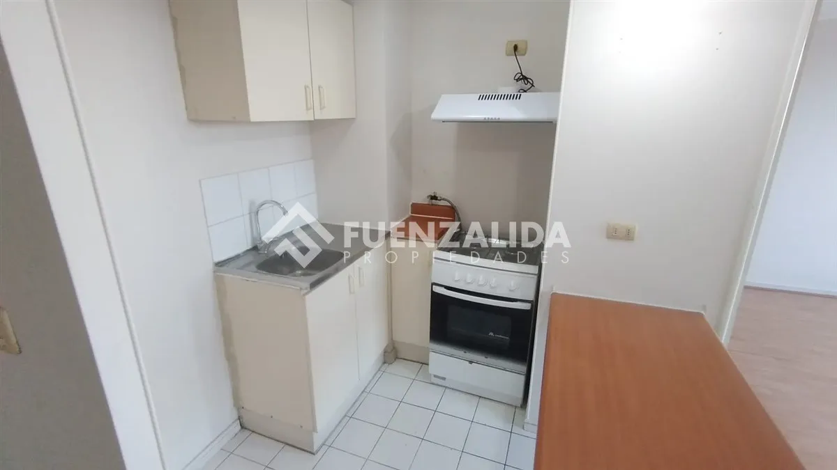 Imagen 3 de 14 de Departamento En Arriendo De 1 Dorm. En Santiago